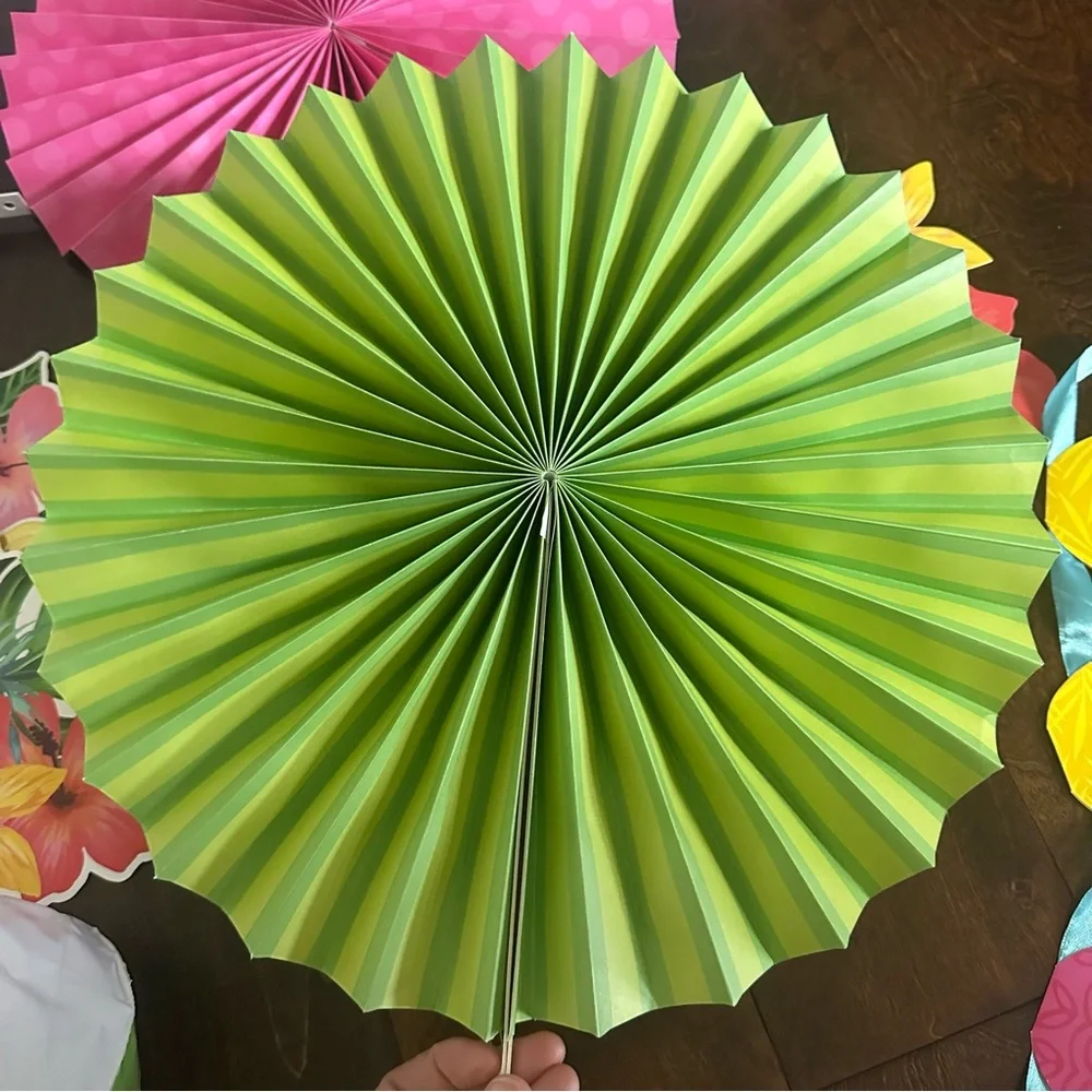 Tropical Aloha Hawaiian Party Decoration Set - Colorful